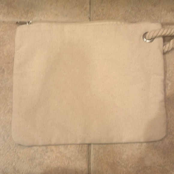 Initial J pouch never used - Picture 2 of 5